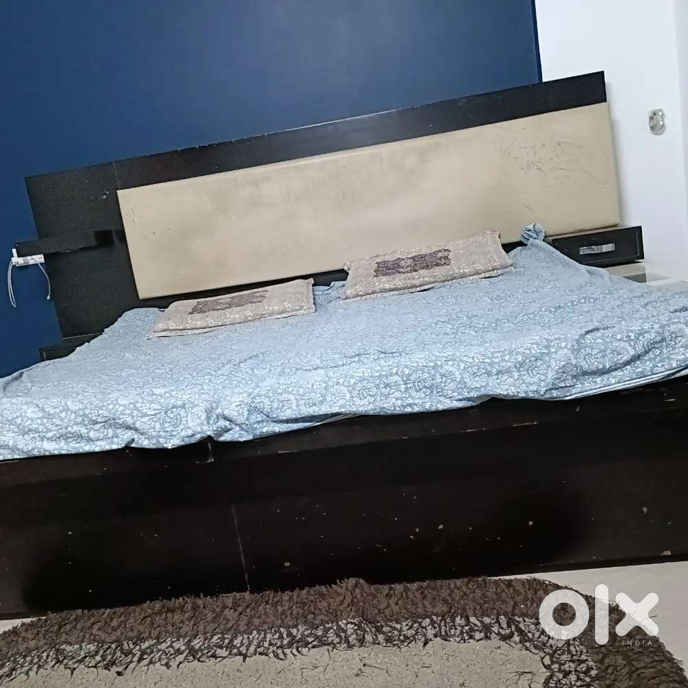 Sell box bed