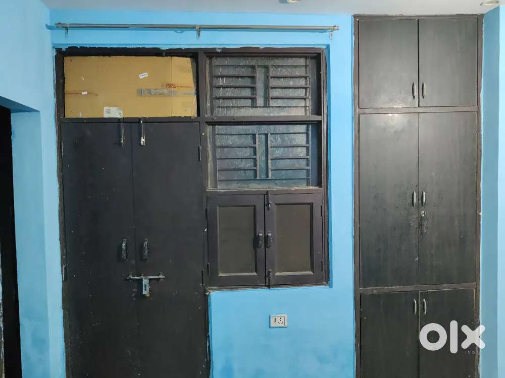 2BHK floor for Sale
