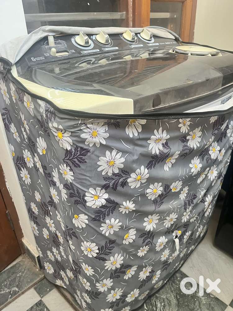 LG 8kg semi automatic top load Grey whilte