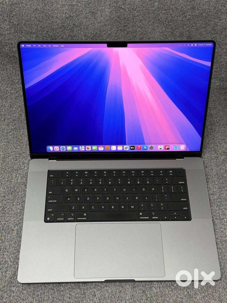 MacBook Pro16 inch A2485 16gb 512gb