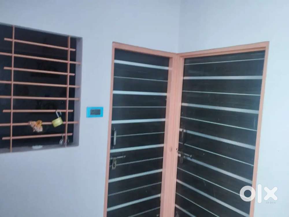 Room available on rent only for girls and small family