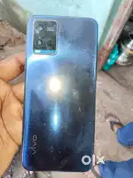 Vivo y21 4+1 gb 64 gb small crack on display