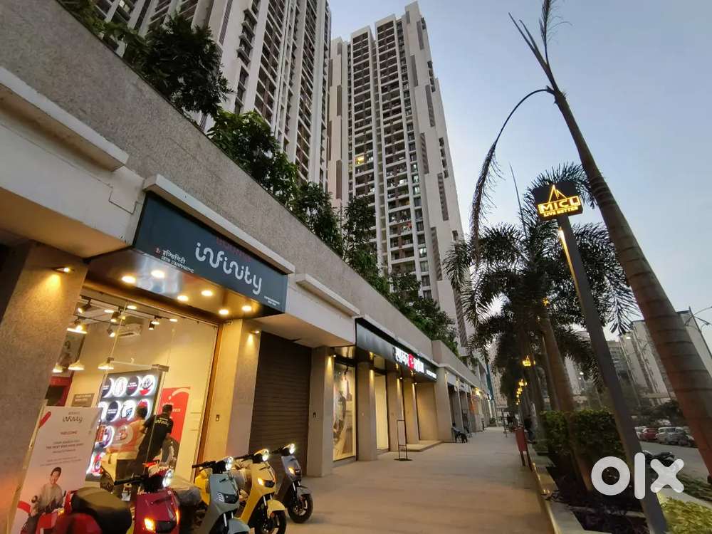 Showroom Highstreet Shop For Sale At MICL