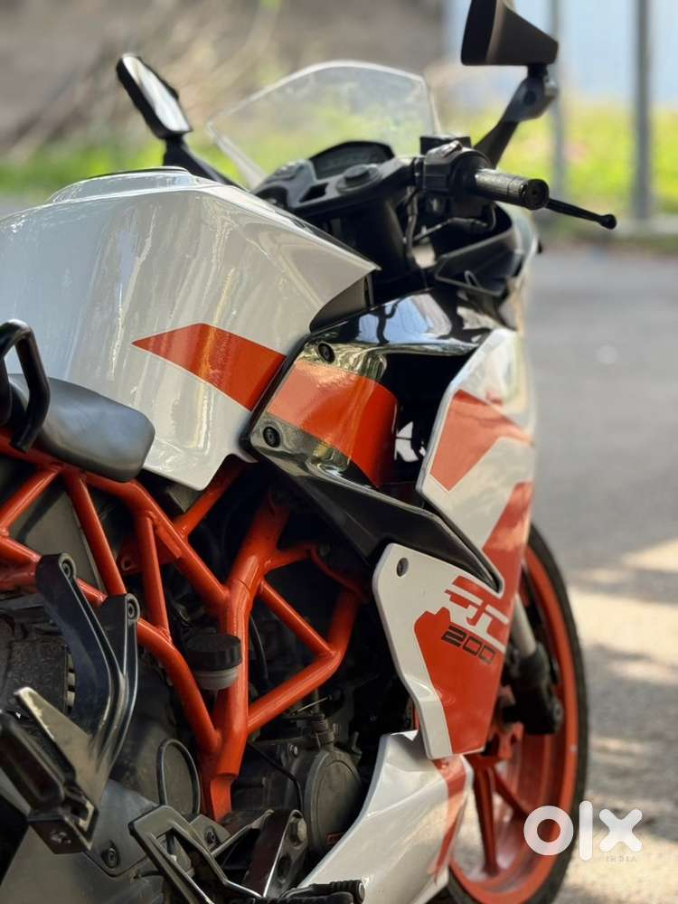 KTM RC 200( Bs4 Type ) Showroom Condition