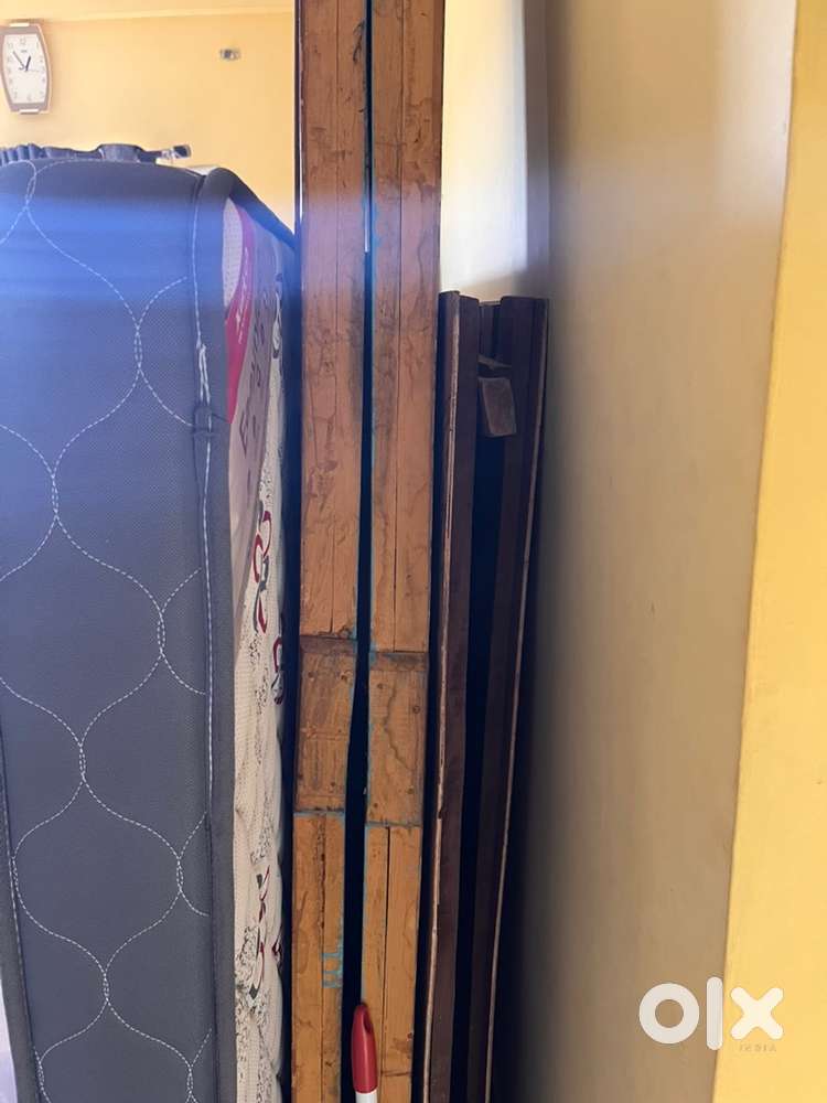 6*7 box bed with curlon matress