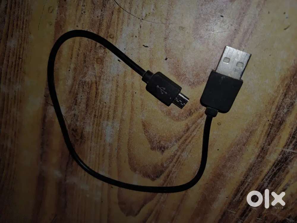 USB-A to micro-USB cable (short length)