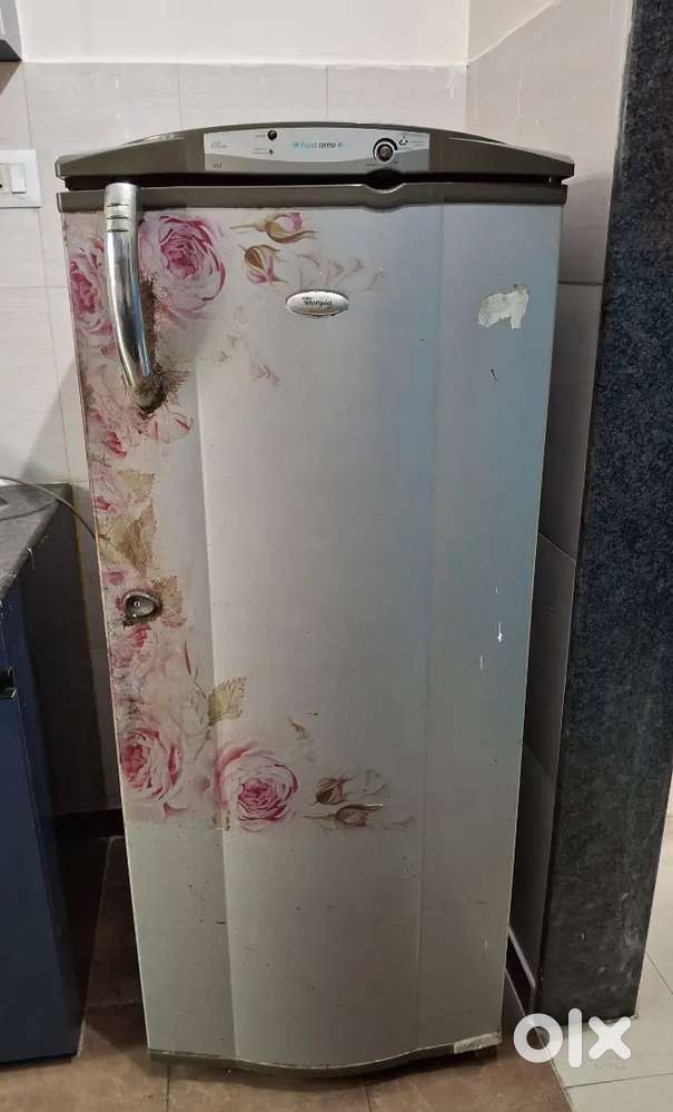 Whirlpool 210 litre fridge
