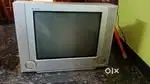 Flat screen Samsung big old model TV with woofer