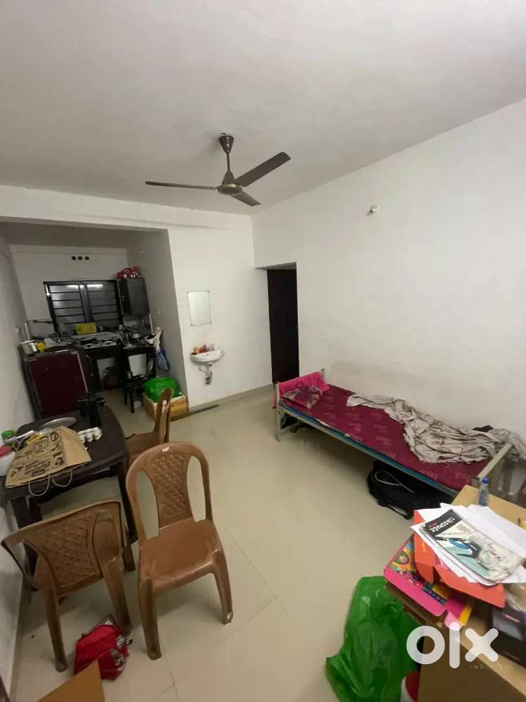 2 BHK FURNISHED APPARTMENT FOR RENT KAKKANAD 4 BACHLERS GENTS