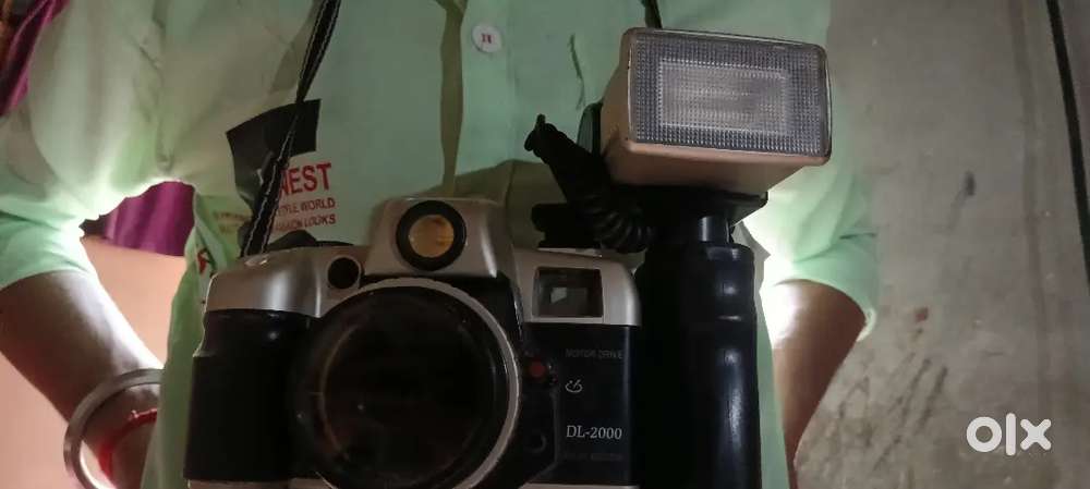 Dl 2000 camera