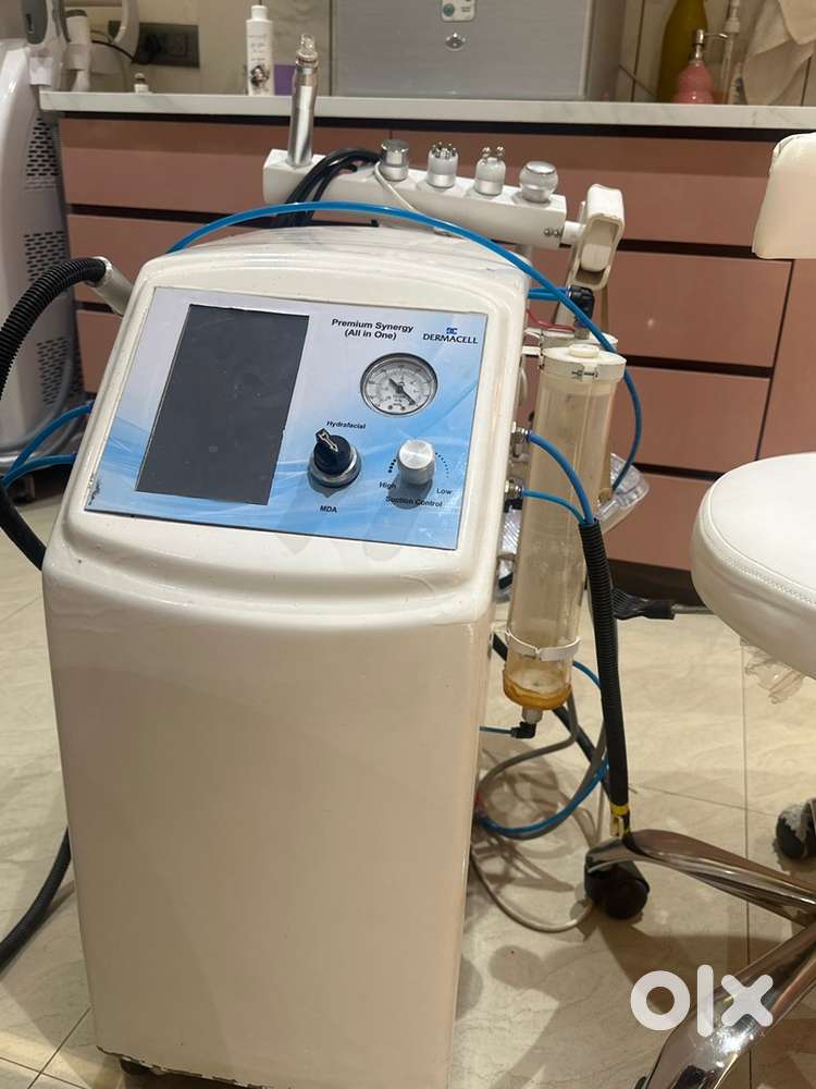 Hydra facial machine