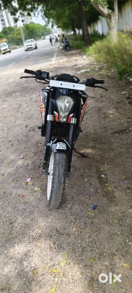 KTM duke 200