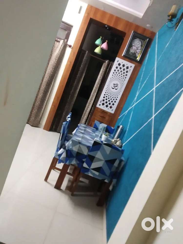 Dinning Table with 4 chairs
