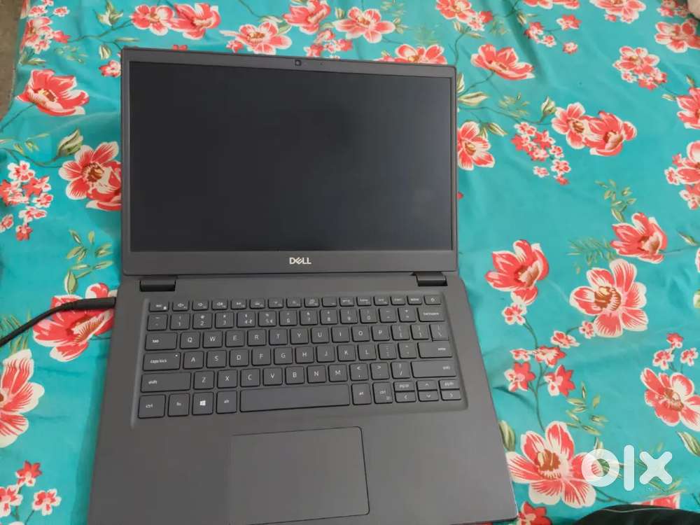 Dell latitude 3410 core i5 10 th gen in good condition.