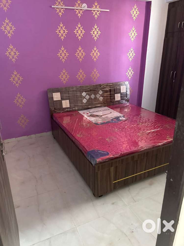 Only for girls & family