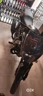Pulsar 125 black