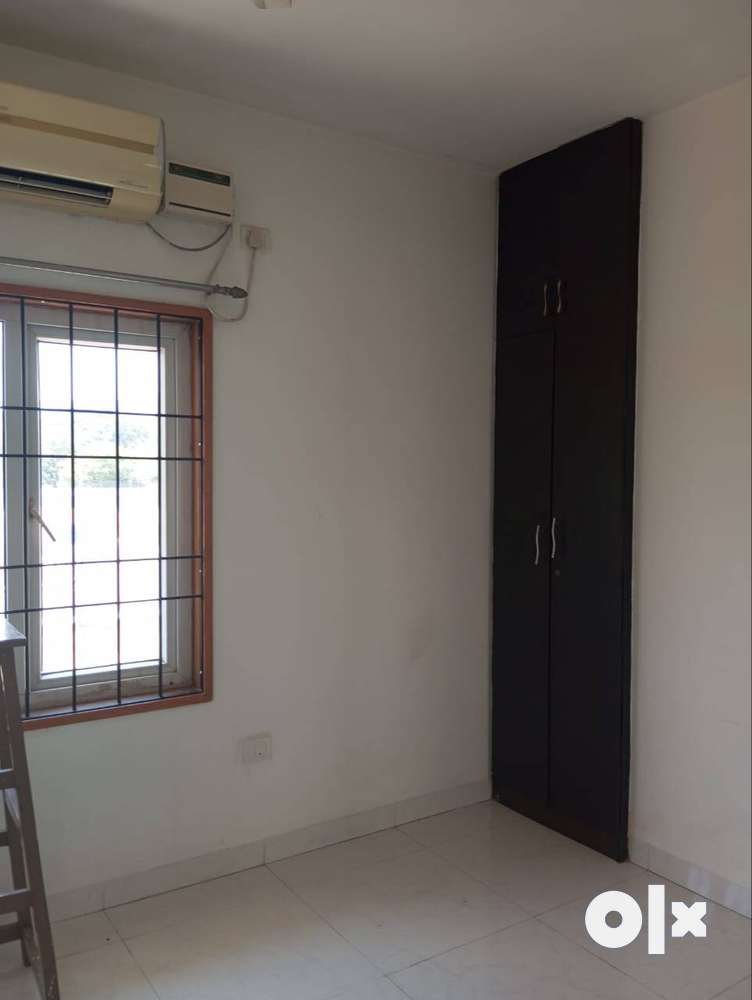 3bhk house with car parking gated security,4 air conditioner