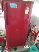 175 lit fridge in good condition sigle door