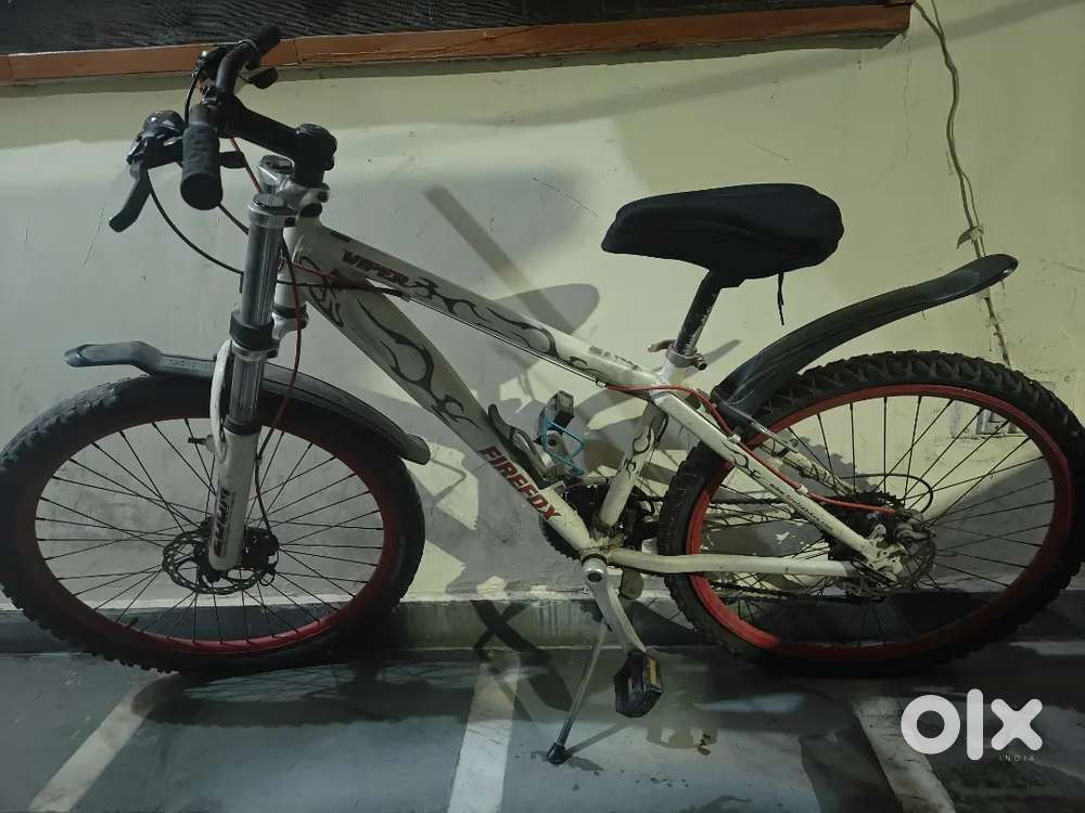 White coloured cycle  4yr old