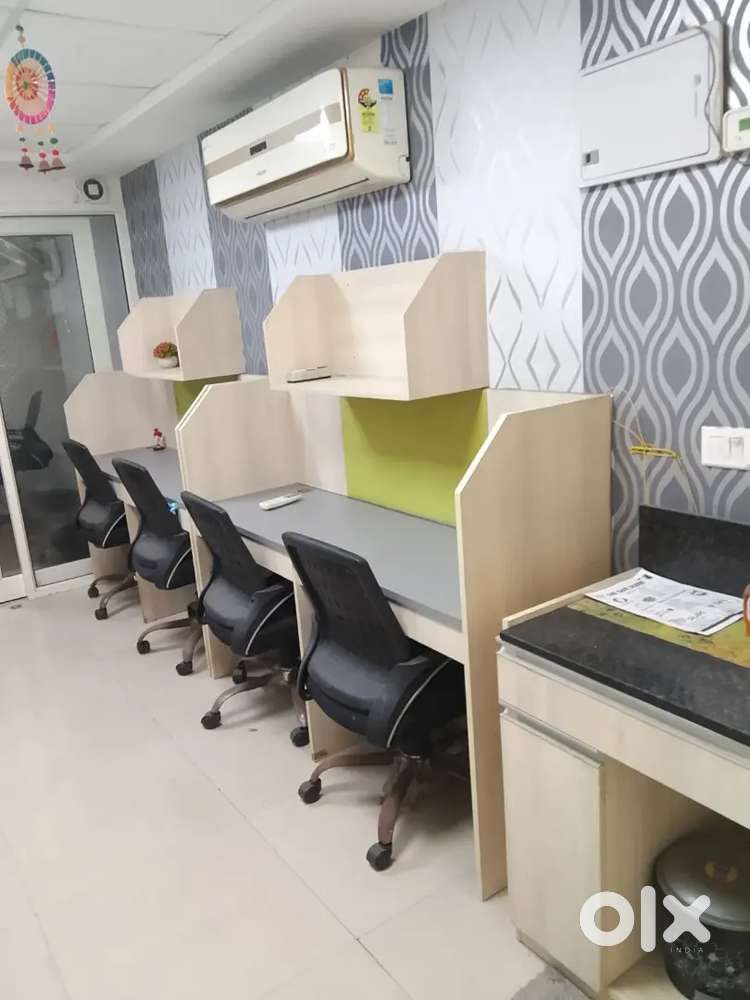 Fully furnished luxury officr space in cloud 9 vaishali.