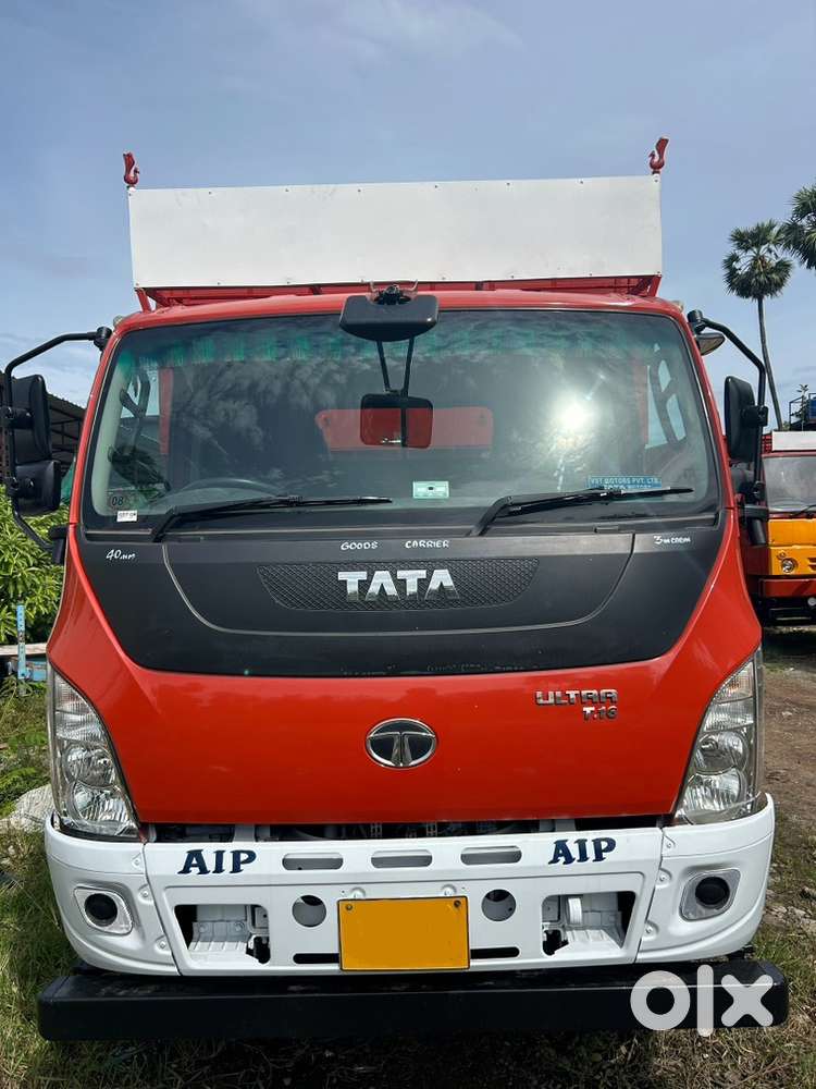 ASHOK LEYLAND BOSS