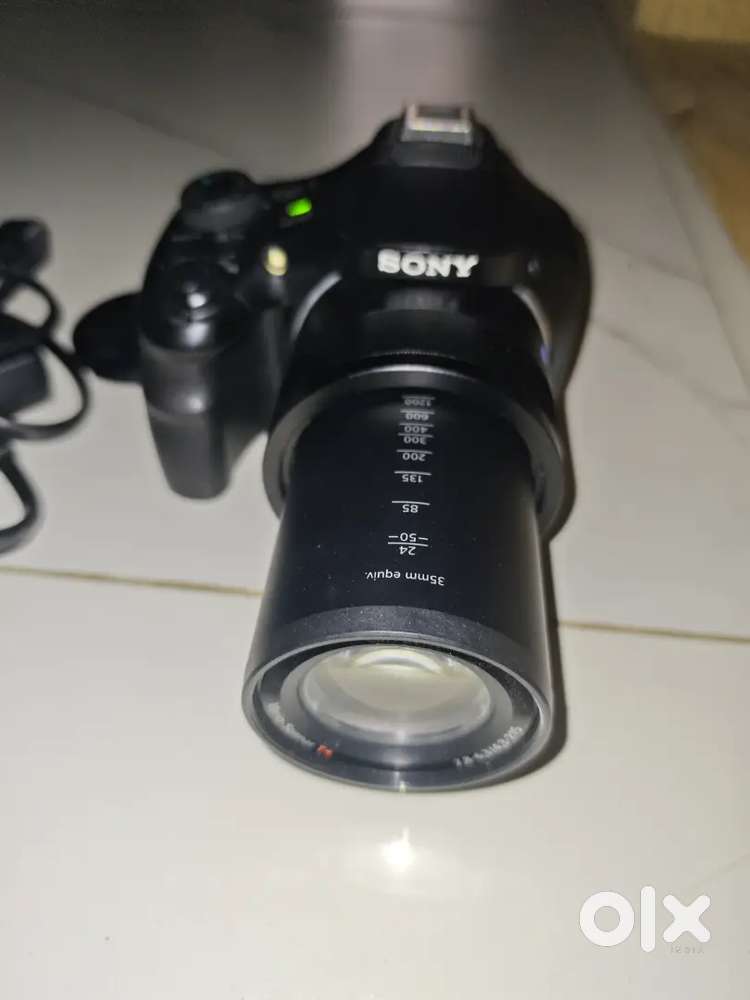 Sony DSC-HX400V, 50x Optical zoom (100x Digital Zoom)