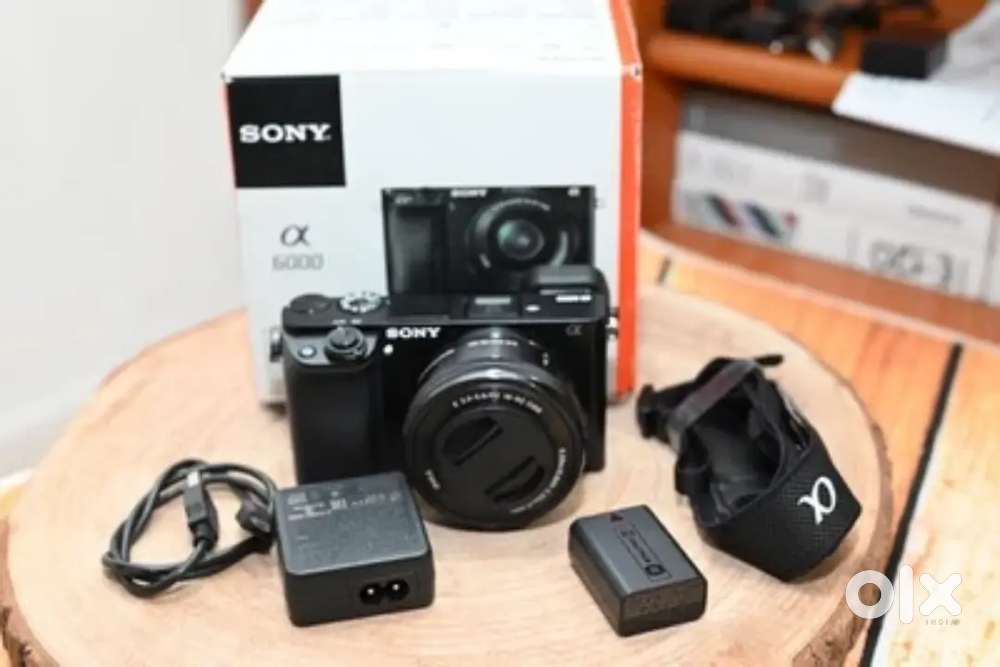 Used Item Sony Alpha a6000 24.3MP Digital Mirrorless Camera Black.