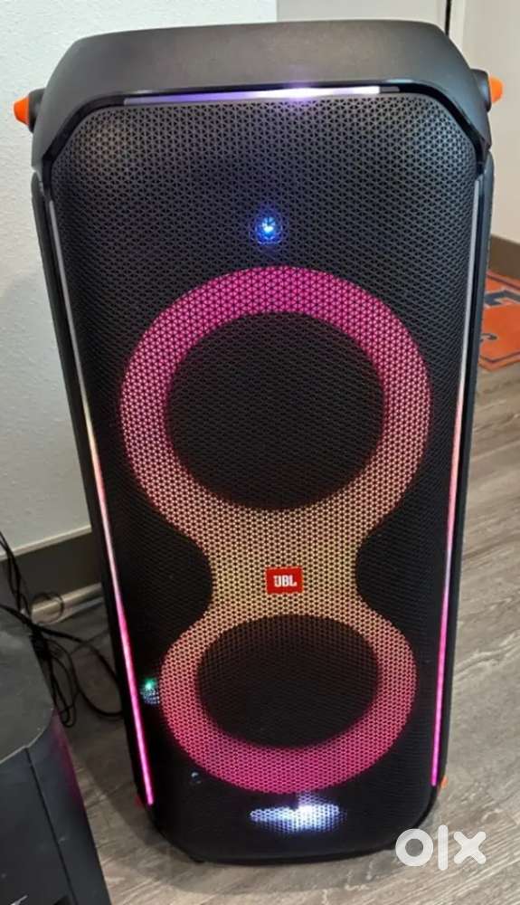JBL 710 PARTY SPEAKER