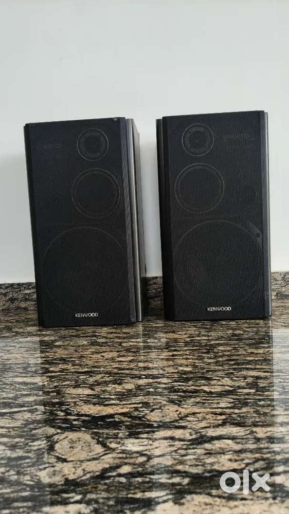 Kenwood 3 way speaker box