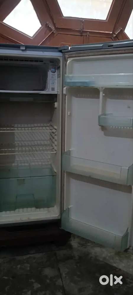 samsung refrigerator runing condition koi bhi kami nhi hai.