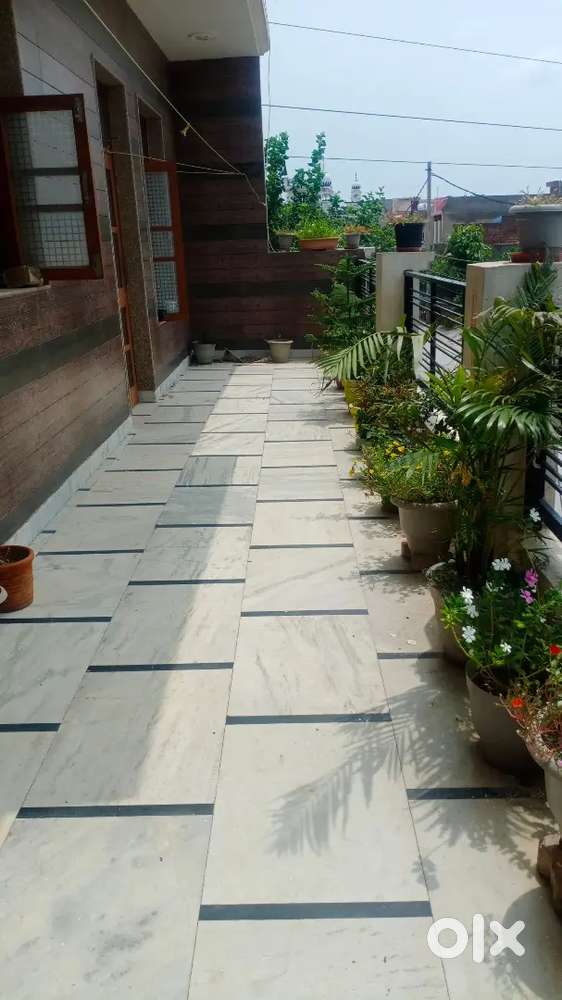 2bhk for rent for students and family.