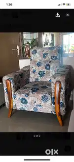 Set of two single sofa with centre table
