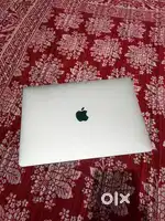 Macbook Pro ( 8Gb , 512 GB - Touch)