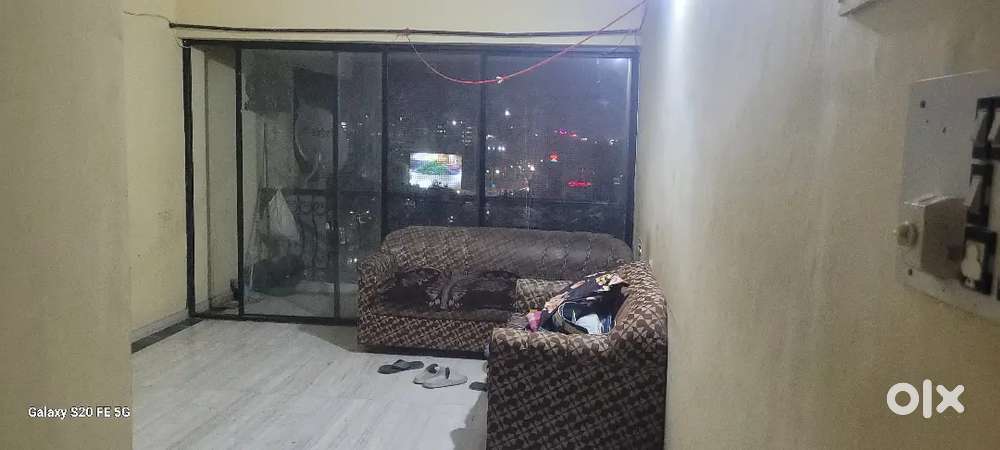 Shearing  need  2 person