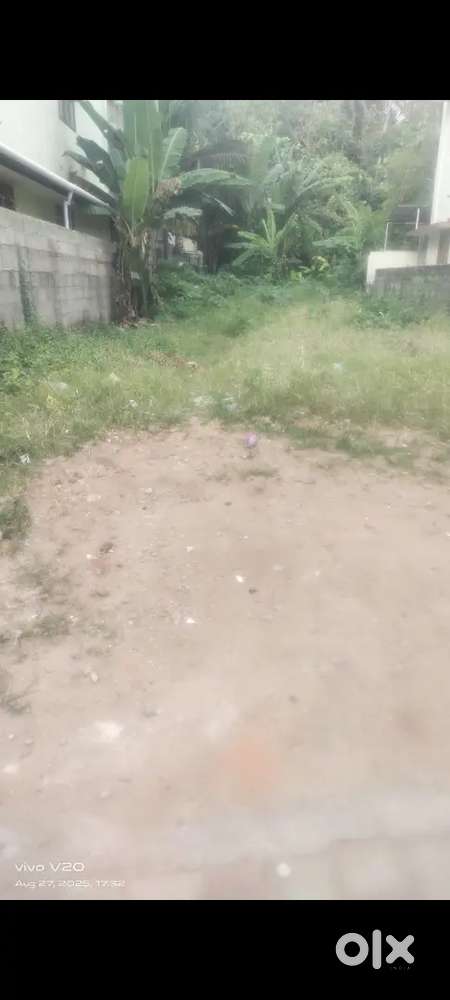 Eanchaykkal pettah 5.75 cent plot for sale