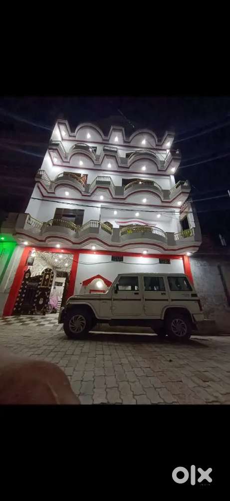 Available for Couples, family, Bachelor's, and also Student.