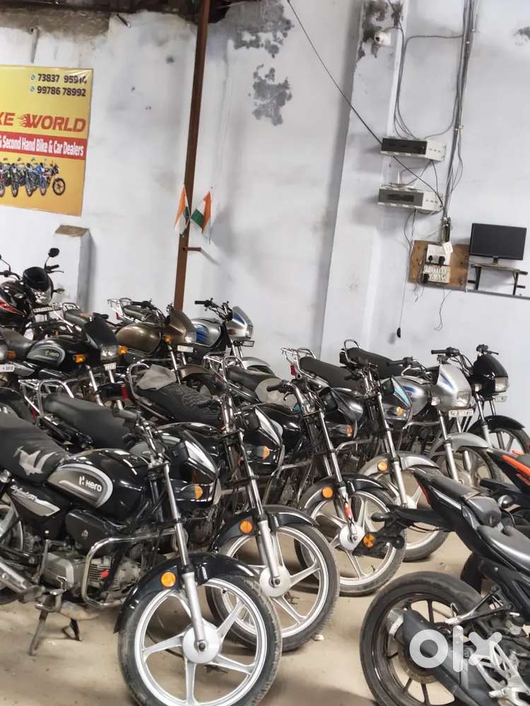 ALL SPLENDOR MODELS ARE AVAILABLE IN GUJARAT BIKE WORLD