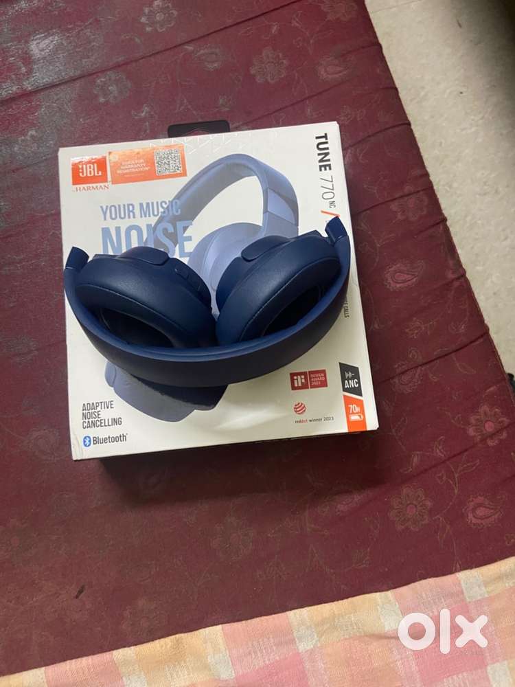 Jbl Tune 770NC and Cmf Buds