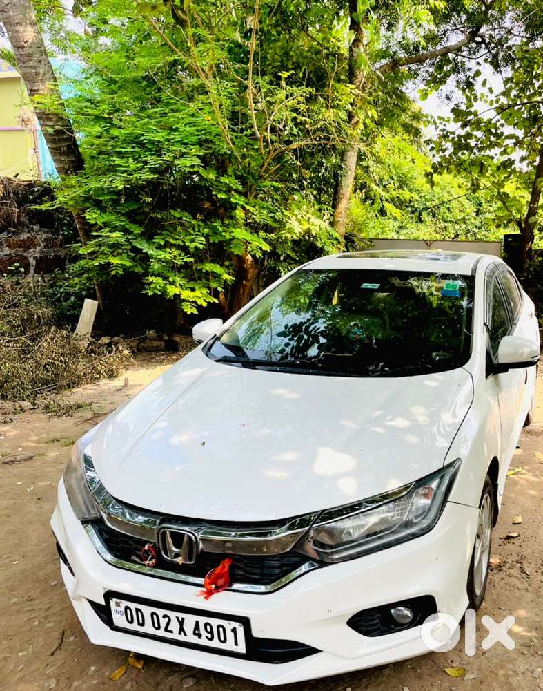 Honda City 2016 Petrol sunroof 4th Gen Modified