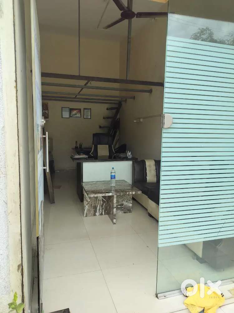 Shop for rent 8000 deposit 30000