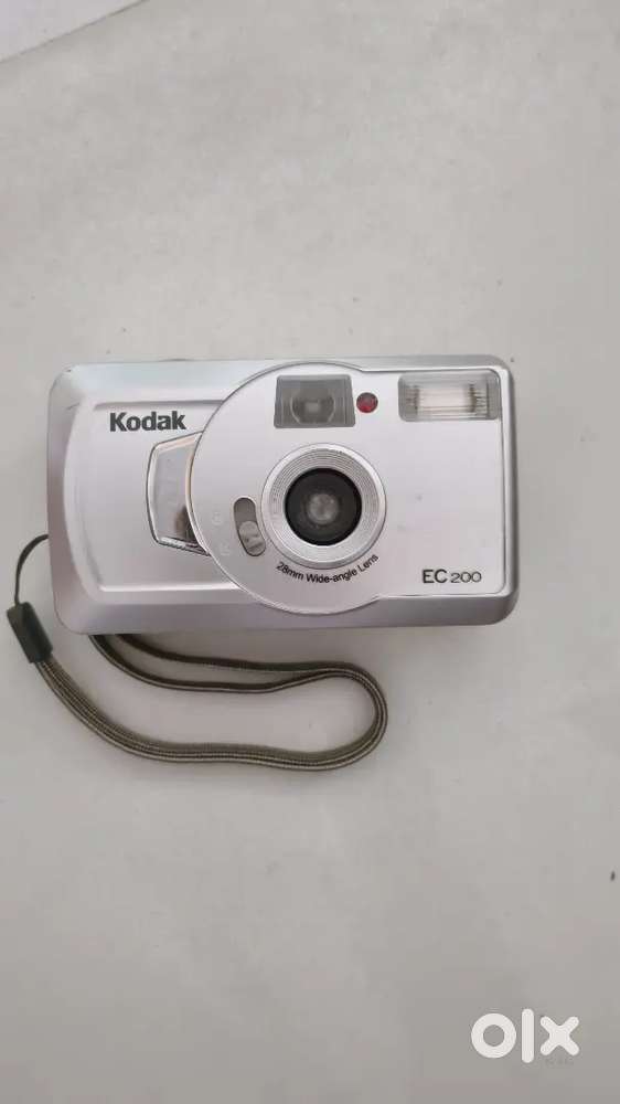 Kodak 28mm wide-angle lens EC200