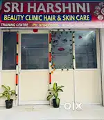 Planning to sell my parlour set along with all items