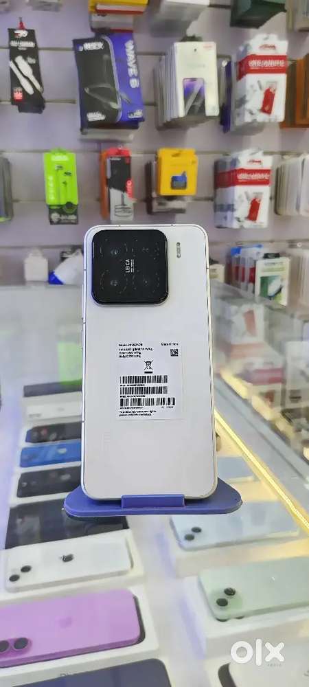 XIAOMI 15 12GB 512GB WHITE COLOUR WARRENTY REMANING FULL BOX