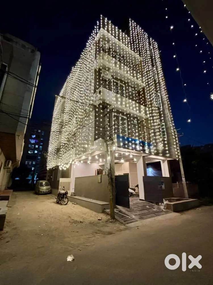 Mumma's Home Girls PG