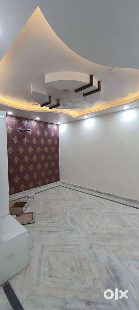 3 bhk flat near metro prime location 200 unit free free