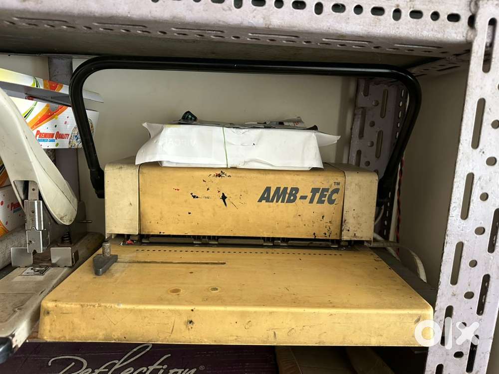 Spiral binding machine