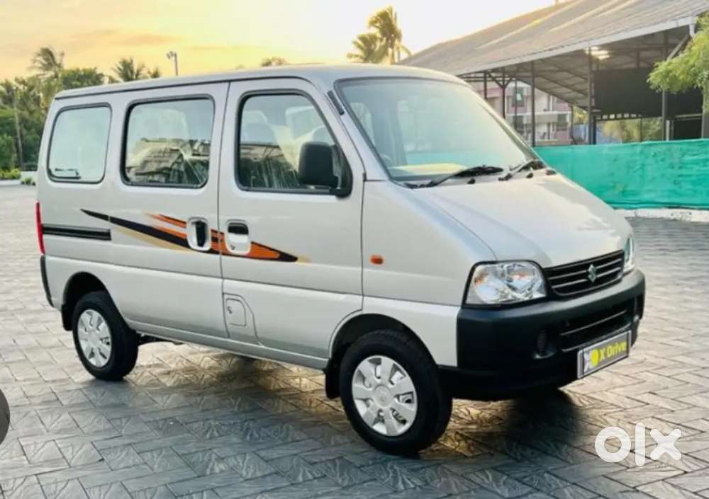 Less Driven 24 thousand Kilometer only genuine car