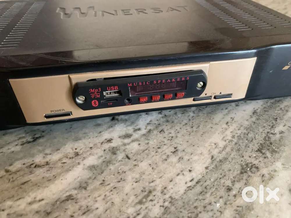 Amplifier withBLUETOOTH AUX MIC