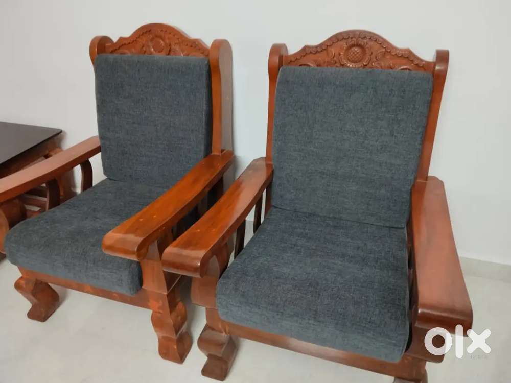 3 + 2wood sofa set antique piece
