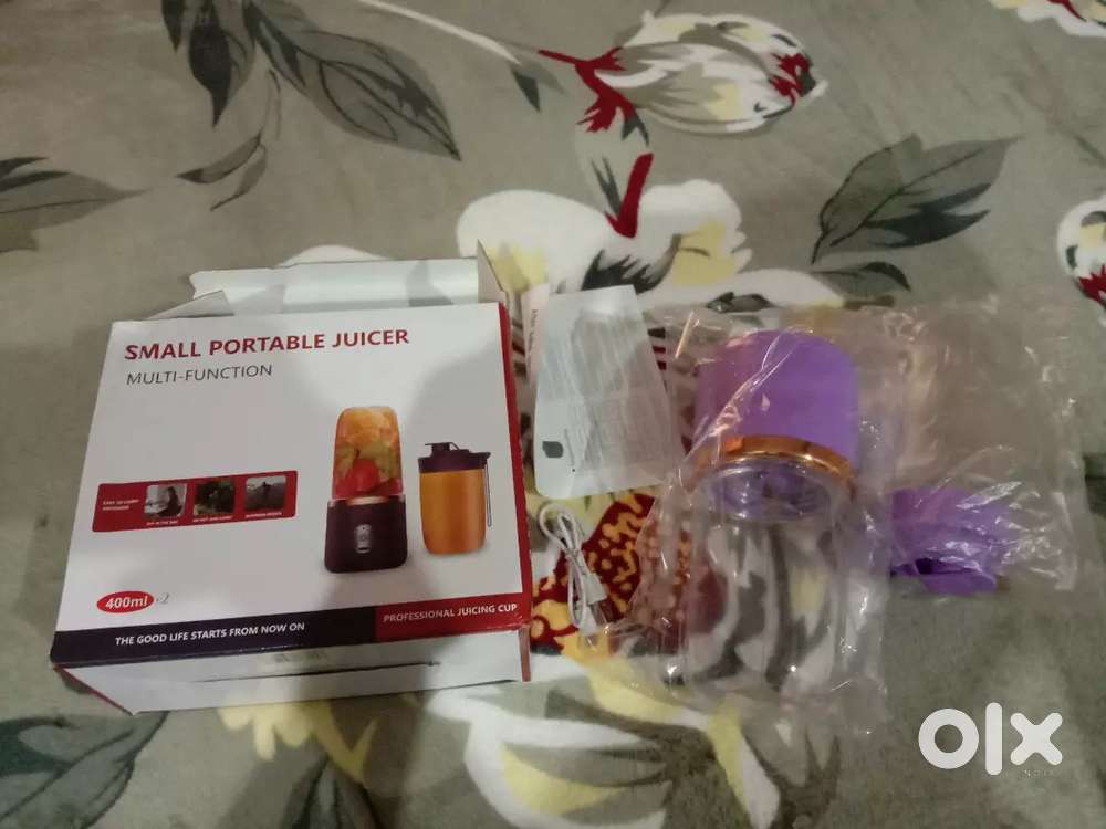 Small portable juicer multi function